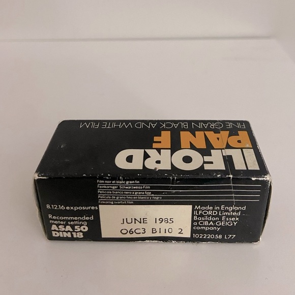 Ilford Pan F 50 film in 120 format expired 1985 - Picture 2 of 2